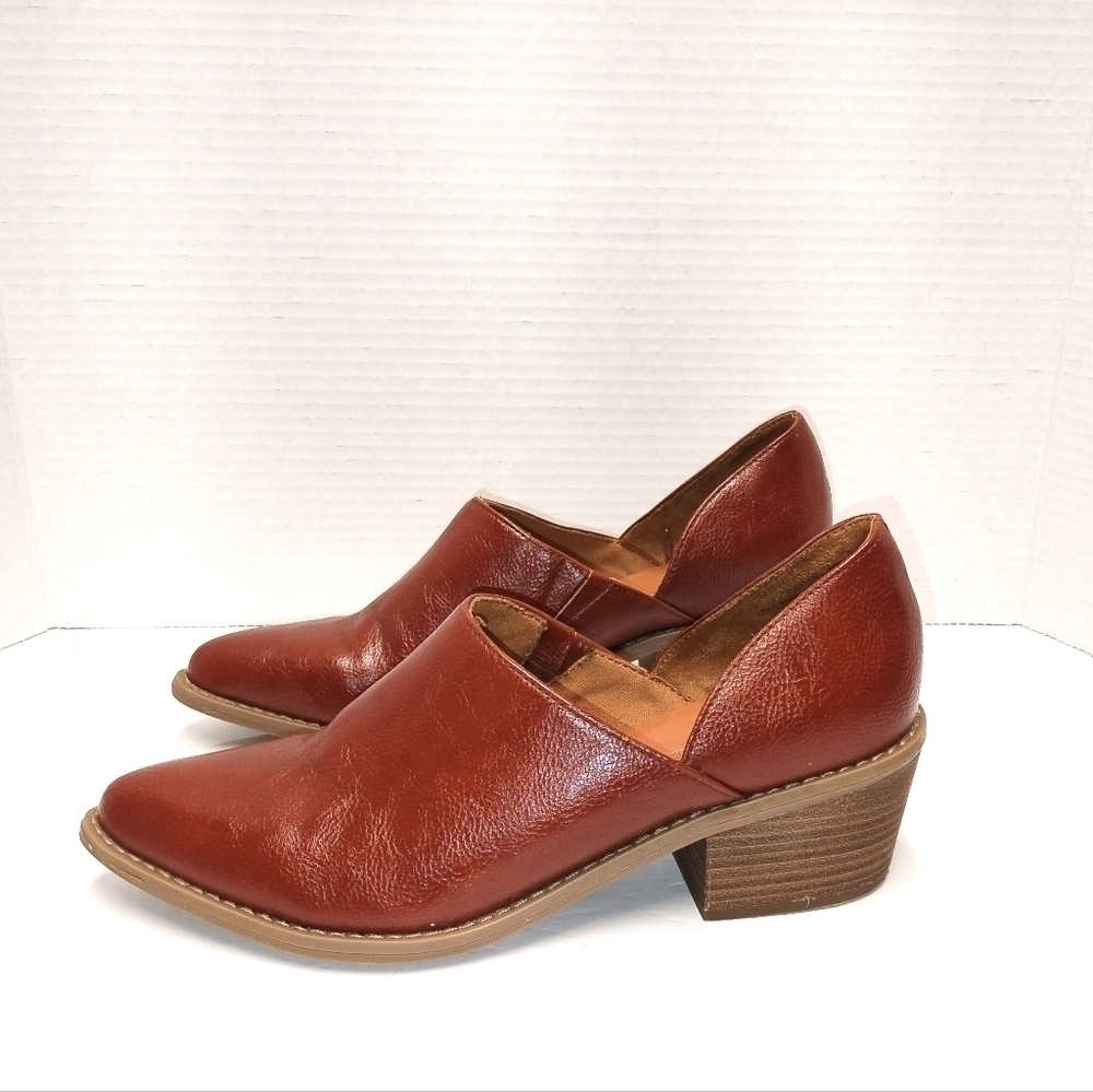 Cynthia Rowley Red Leather Slip-On Block Heel Shoes | D’Orsa shoes size: 10 - Picture 2 of 7